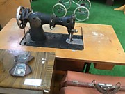 НОЖНАЯ ШВЕЙНАЯ МАШИНКА